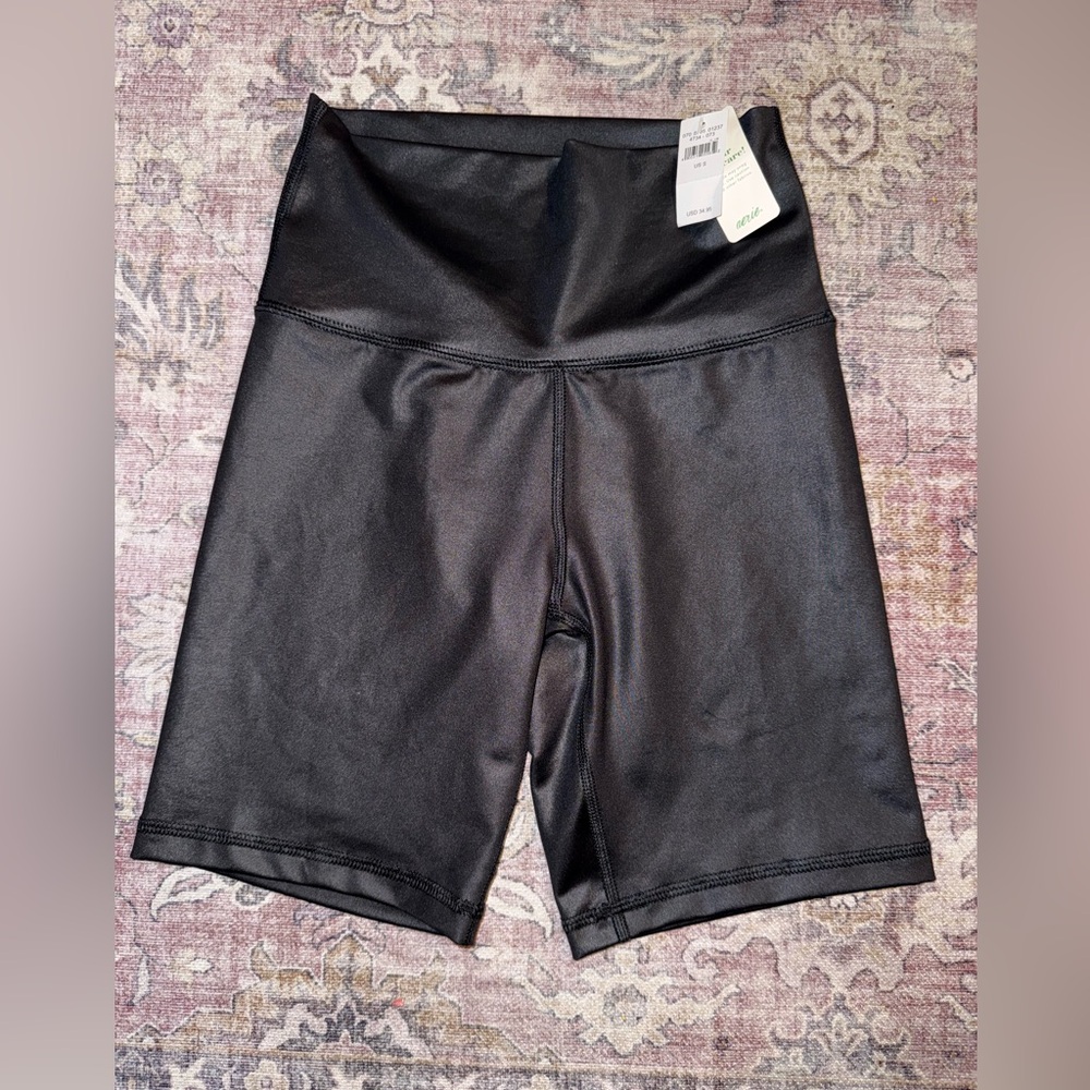 Aerie Chill. Play.‎ Move Black Biker Shorts Women’s Size Small NWT